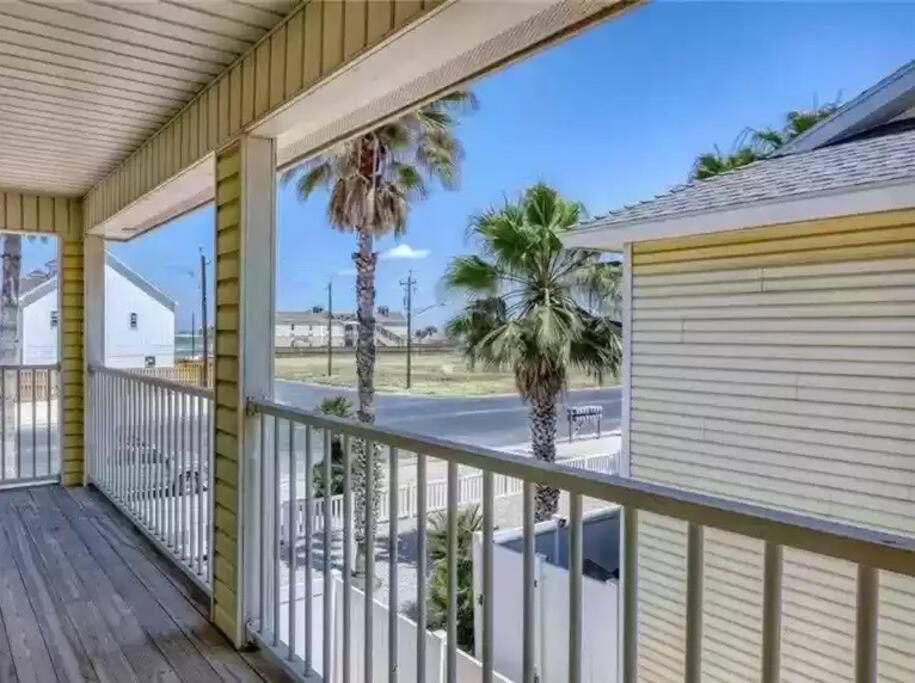 Spacious Home, Short Walk To Beach, Heated Pool! Corpus Christi Exterior photo
